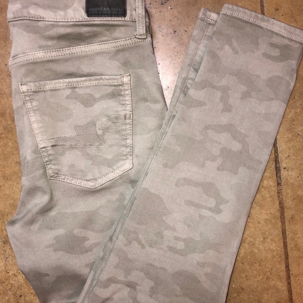 AEO Hi-Rise Jegging